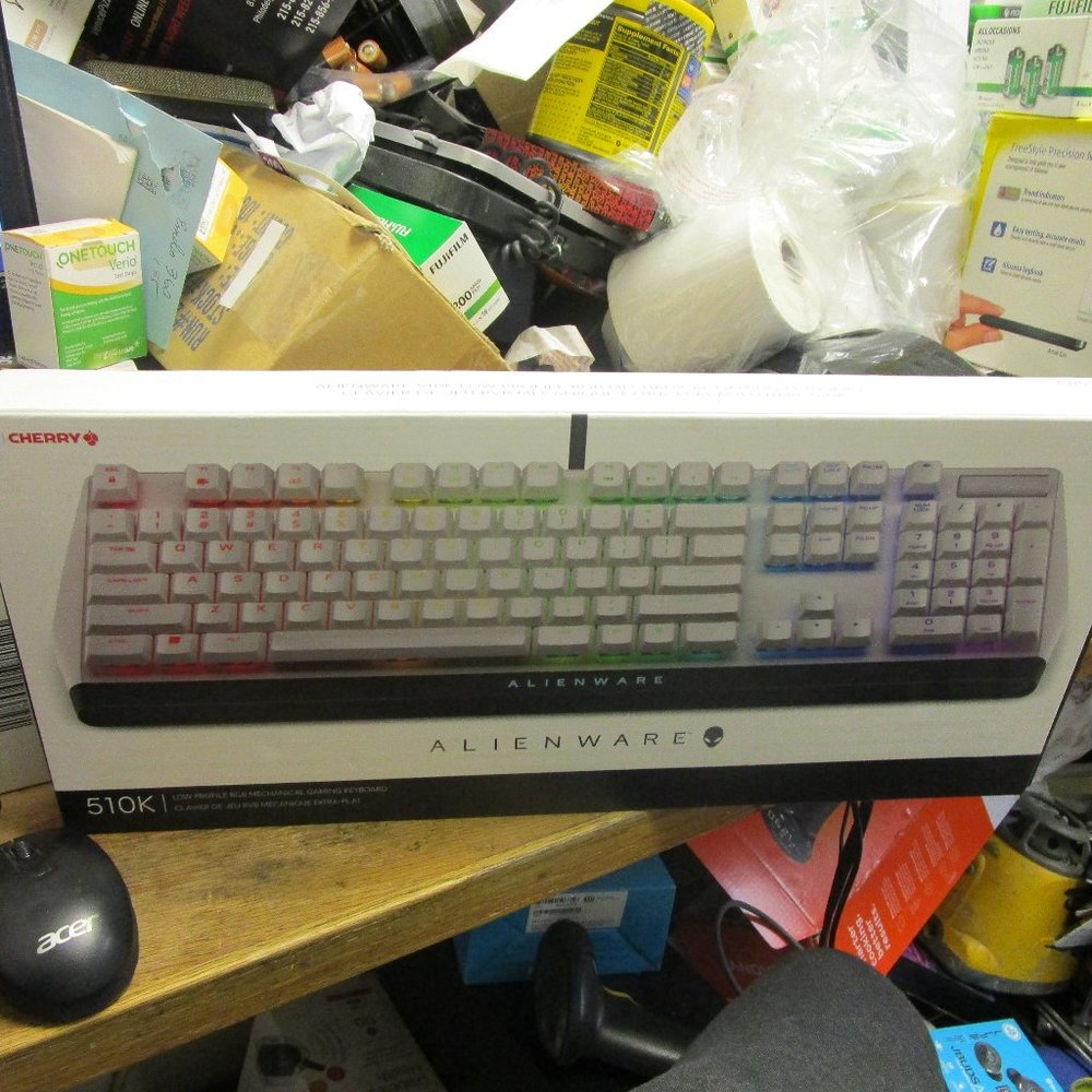 Alienware Low-Profile RGB Gaming Keyboard AW510K Light